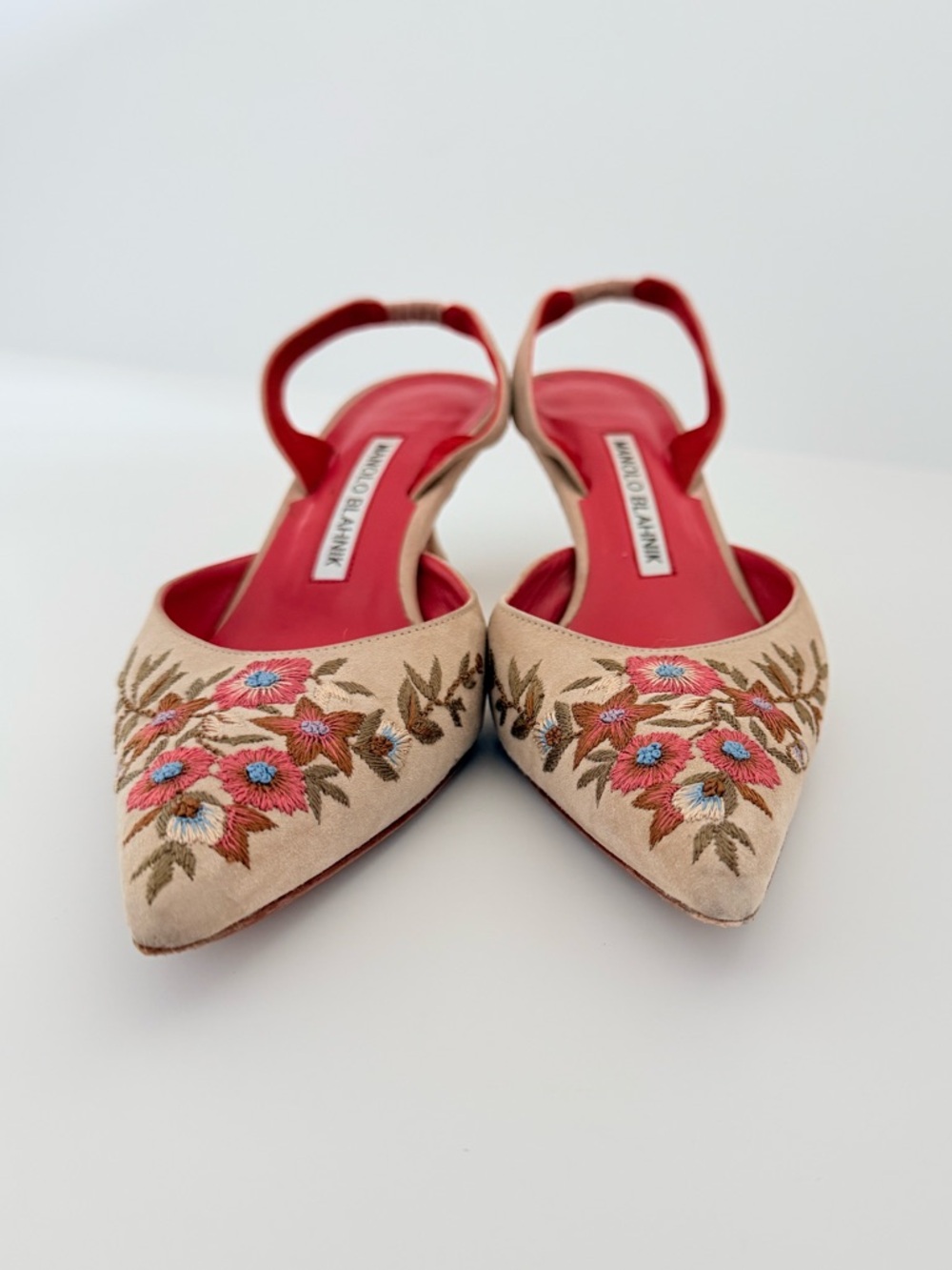 Manolo Blahnik Carolyne Floral Embroidered Slingback Pumps Beige Suede  EU 37 - Picture 6 of 10